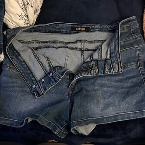 Refuge Blue Jean Shorts Classic Denim Style